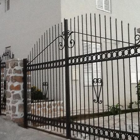 Villa Mirista Luštica Rom bilde